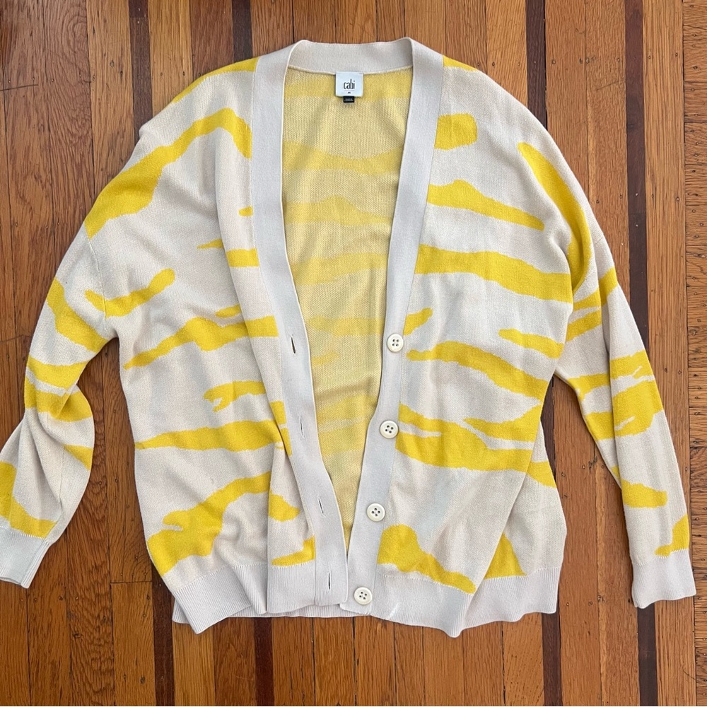 Cabi yellow Roar cardigan sweater M medium EUC